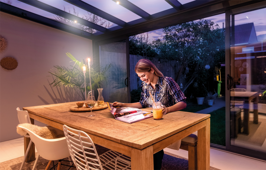 Met sfeerverlichting maak je jouw overkapping compleet verasol tips 47c429ae