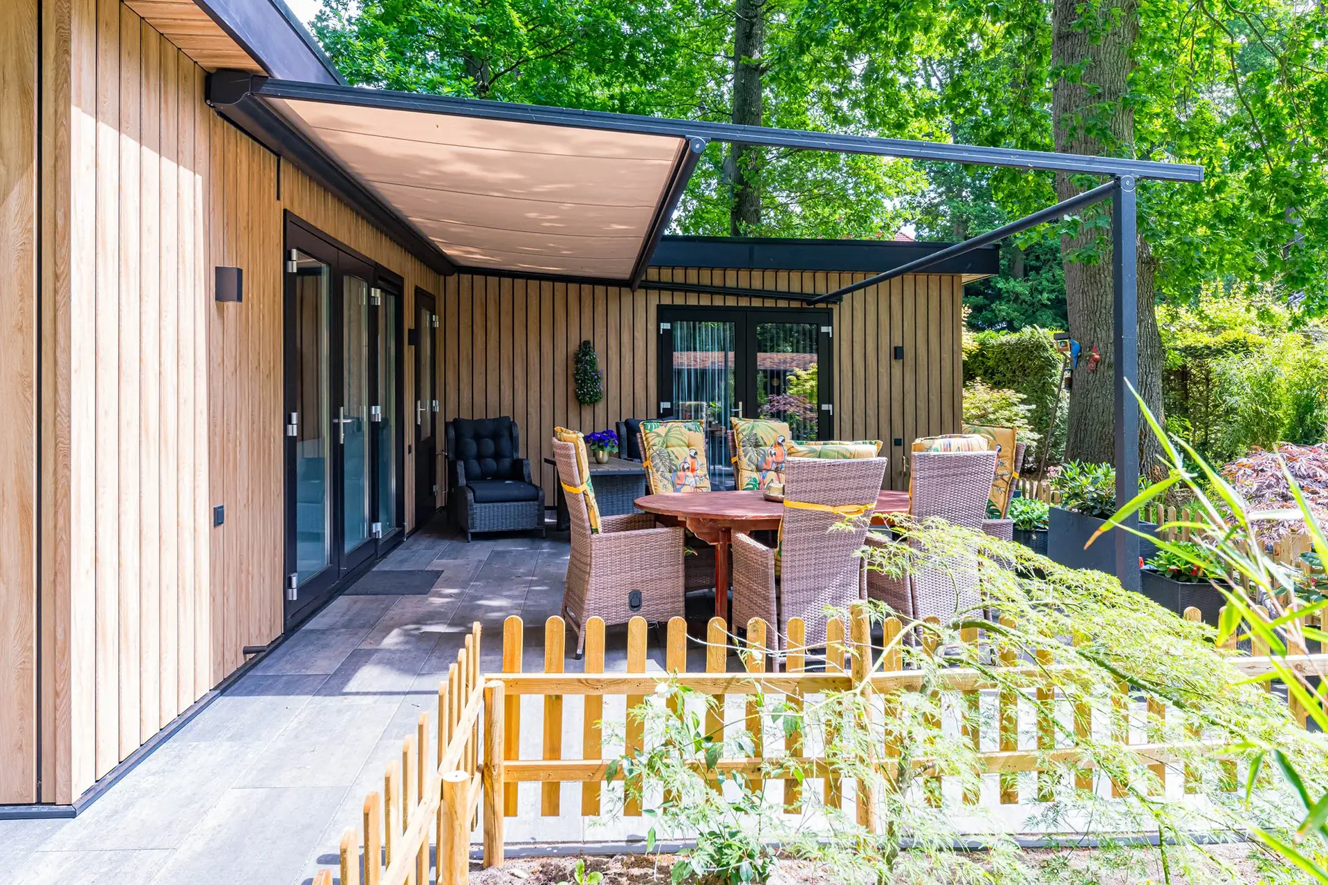 Verasol pergola aerdenhout header