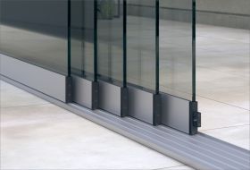 Greenline Glasschiebewand aluminium (5,5 M - 5 spurig)